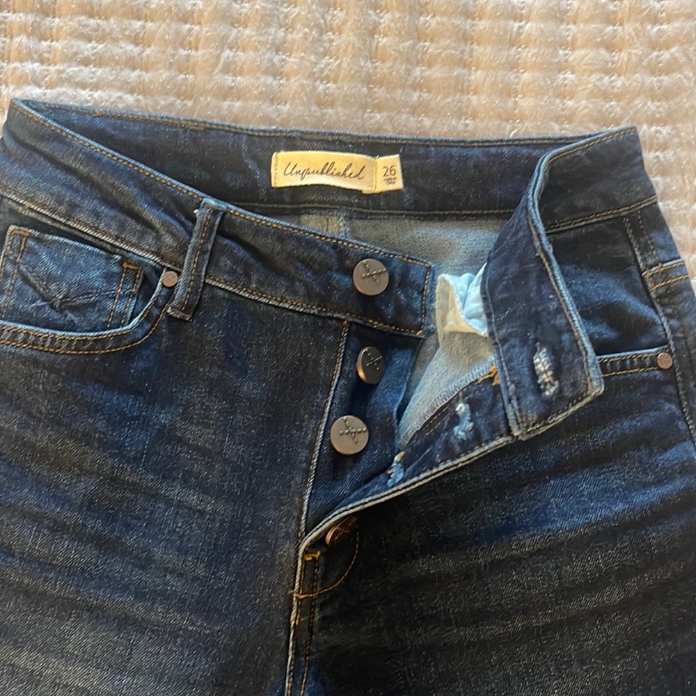 Wide leg , crop jeans . Size 26